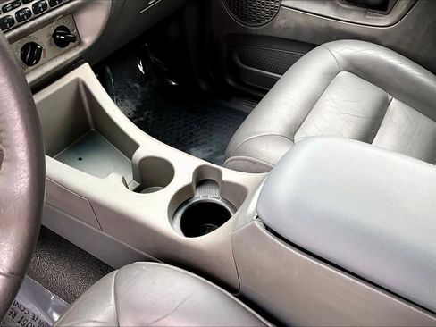 Used 2002 Ford Explorer Sport Trac 2WD image 16