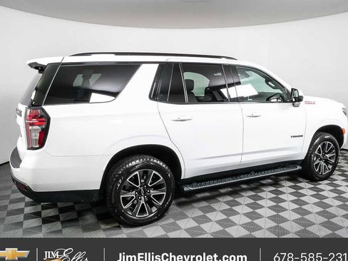 Used 2021 Chevrolet Tahoe Z71 image 2