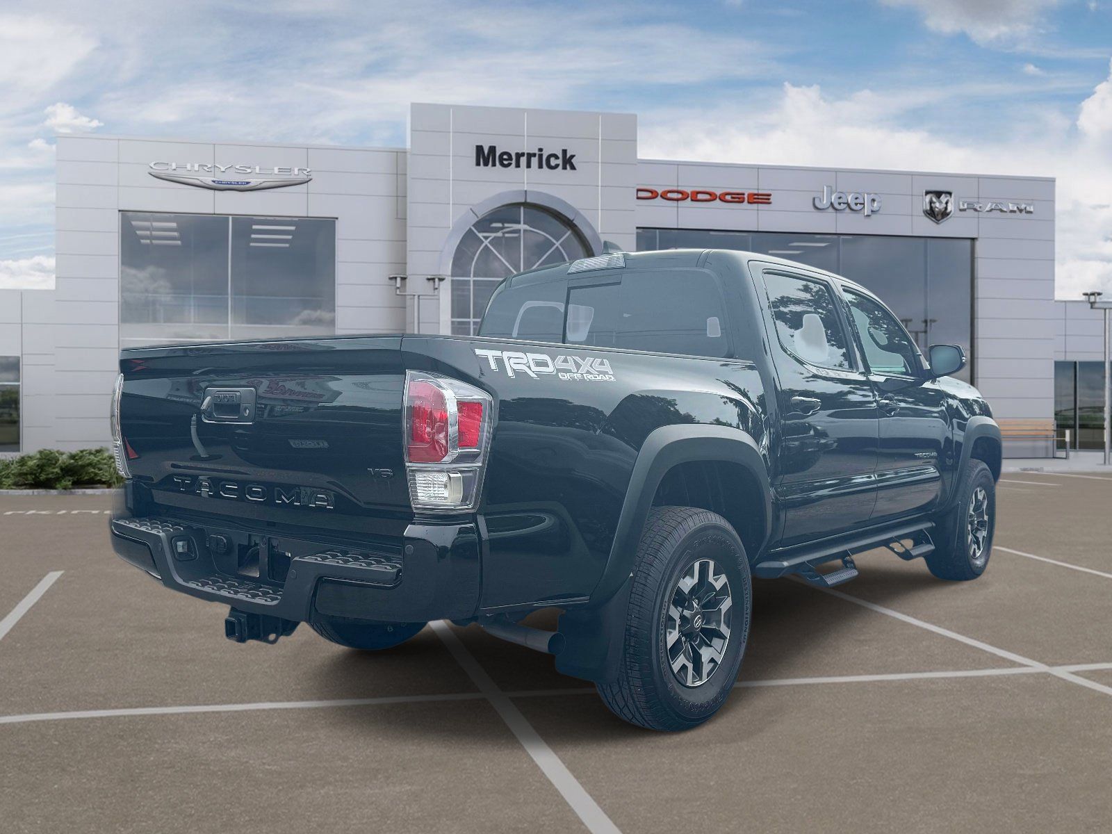 Used 2023 Toyota Tacoma TRD Off-Road w/ Advanced Technology Package AWD/4WD image 6