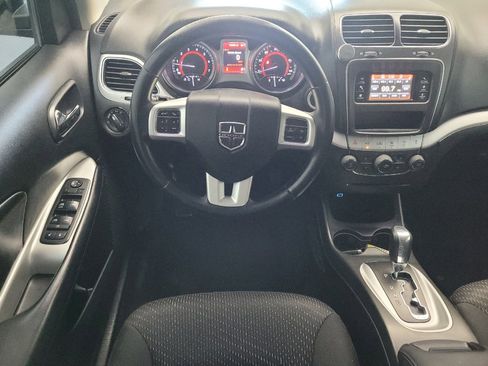 Used 2017 Dodge Journey SE w/ Flexible Seating Group FWD image 22