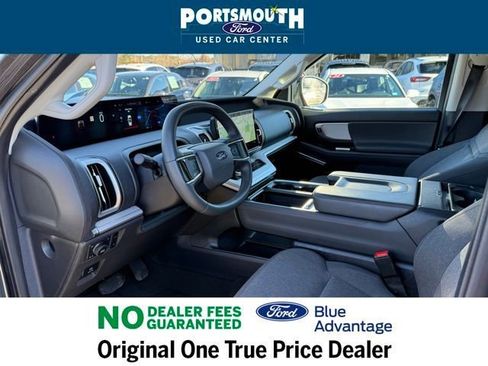 Used 2025 Ford Expedition Max Active image 4