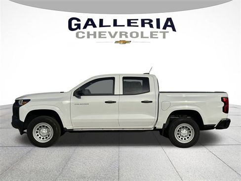 New 2026 Chevrolet Colorado W/T image 5