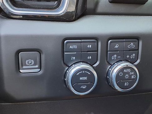 Used 2023 GMC Sierra 1500 Denali w/ Technology Package image 15