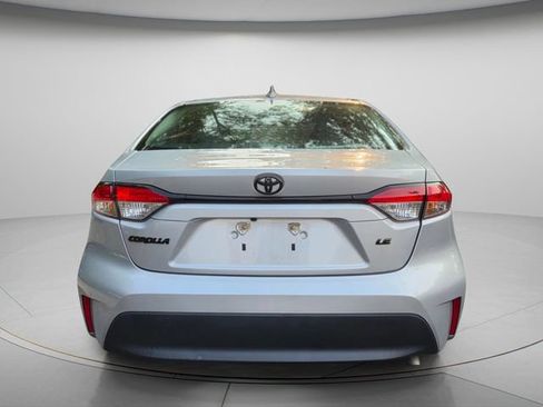 Used 2023 Toyota Corolla LE FWD image 5