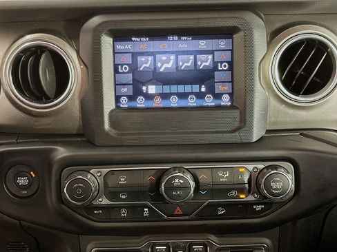 Used 2019 Jeep Wrangler Unlimited Sahara w/ LED Lighting Group image 22