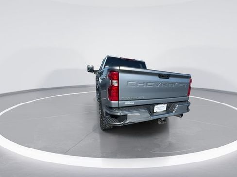 Used 2024 Chevrolet Silverado 2500 LT AWD/4WD image 7
