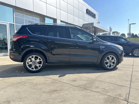 Used 2015 Ford Escape Titanium FWD image 9
