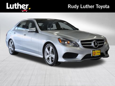 Used 2014 Mercedes-Benz E 350 4MATIC Sedan image 1