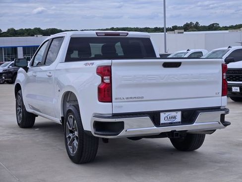 Used 2024 Chevrolet Silverado 1500 LT AWD/4WD image 6