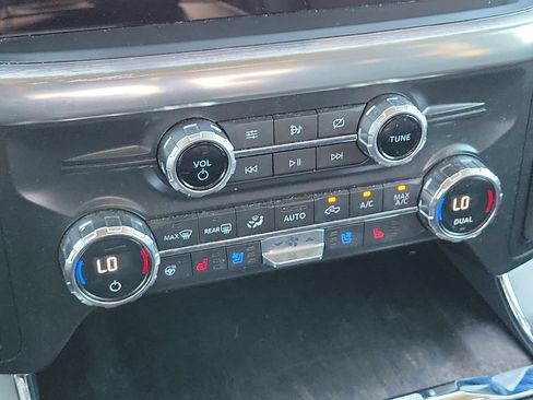 Used 2021 Ford F150 Lariat w/ Equipment Group 502A High AWD/4WD image 21