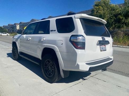 Used 2016 Toyota 4Runner TRD Pro AWD/4WD image 4