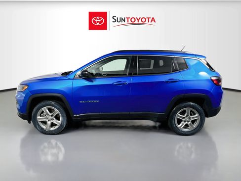 Used 2024 Jeep Compass Latitude w/ Altitude Special Edition AWD/4WD image 7