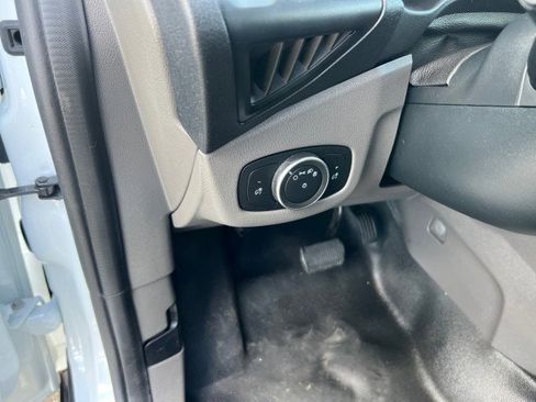 Used 2023 Ford Transit Connect XL image 11