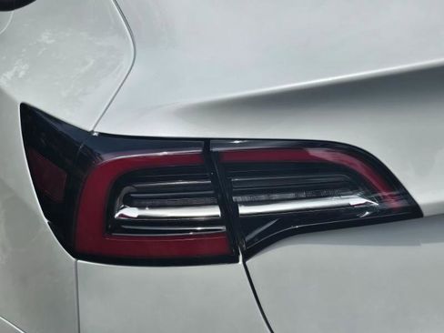 Used 2022 Tesla Model 3 RWD image 24