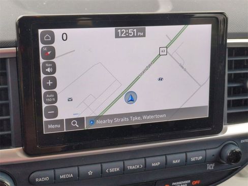 Certified 2025 Hyundai Venue Limited image 19