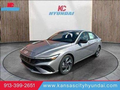 New 2025 Hyundai Elantra SEL