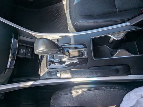 Used 2014 Honda Accord EX-L image 27
