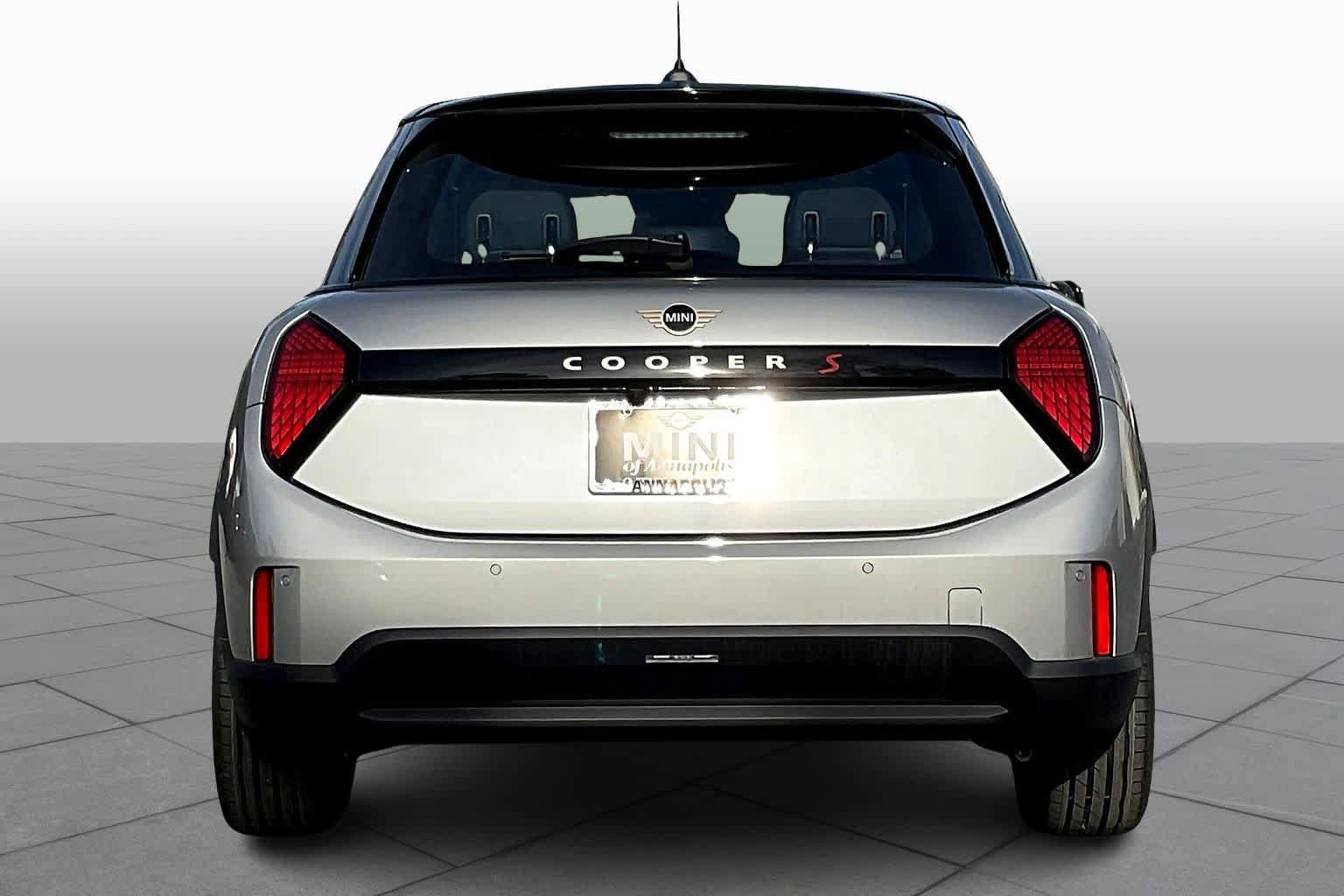 Used 2025 MINI Cooper S FWD image 4