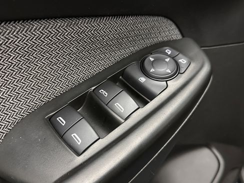 Used 2021 Chevrolet TrailBlazer LS image 12