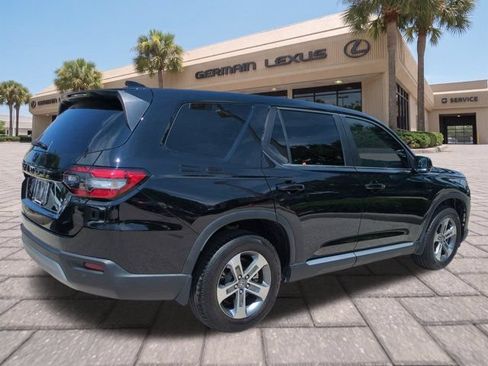 Used 2025 Honda Pilot EX-L image 4