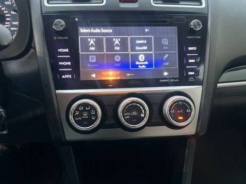 Used 2016 Subaru Crosstrek 2.0i Limited image 17