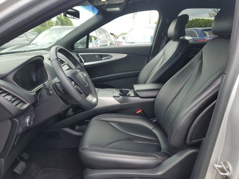 Used 2019 Lincoln Nautilus FWD image 16