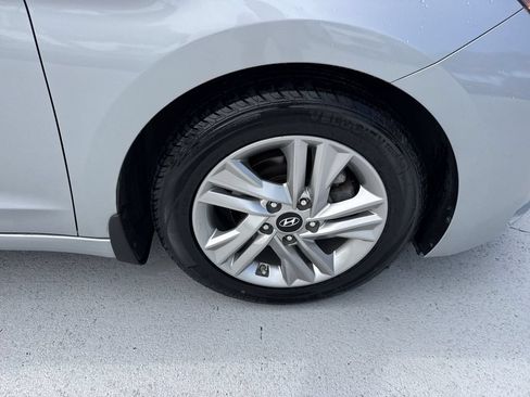 Used 2020 Hyundai Elantra Value Edition w/ Winter Weather Package FWD image 59