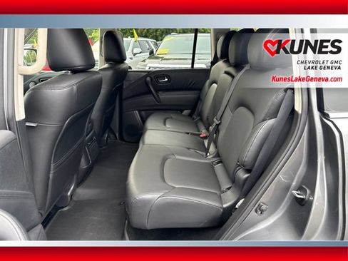 Used 2022 Nissan Armada SV w/ SV Appearance Package AWD/4WD image 14