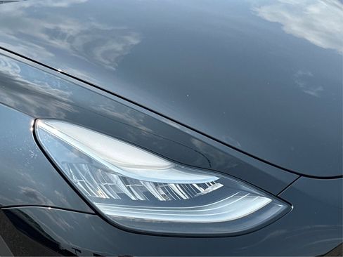 Used 2020 Tesla Model Y Performance image 27