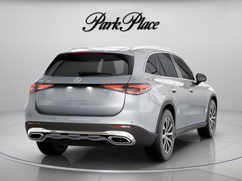 Used 2025 Mercedes-Benz GLC 300 image 19