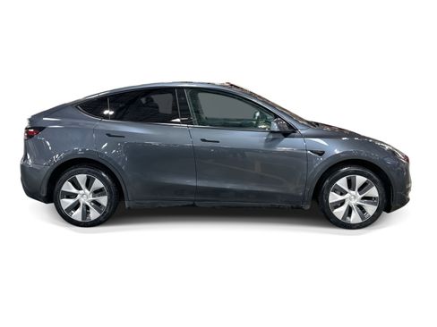 Certified 2023 Tesla Model Y Long Range AWD/4WD image 7