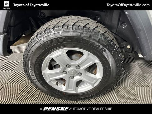 Used 2020 Jeep Wrangler Sport AWD/4WD image 9