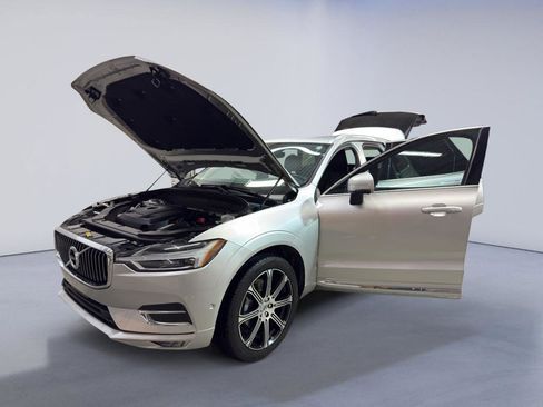 Used 2018 Volvo XC60 T5 Inscription w/ Convenience Package image 9