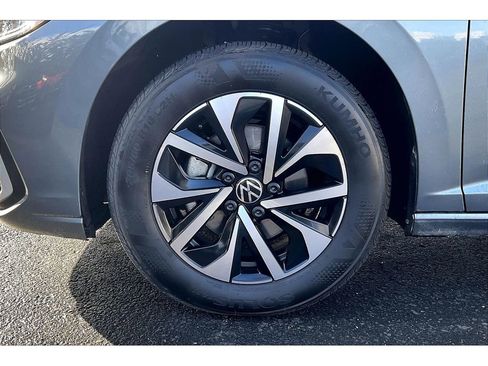 Used 2025 Volkswagen Jetta S image 9