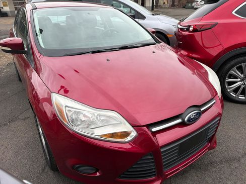 Used 2014 Ford Focus SE image 3