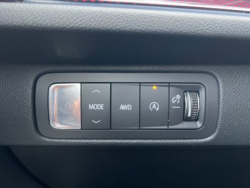 New 2025 Chevrolet Traverse RS w/ LPO, Floor Liner Package image 16