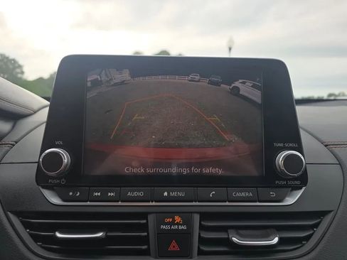 Used 2019 Nissan Altima 2.5 SR FWD image 26