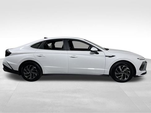 New 2026 Hyundai Sonata Blue FWD image 6