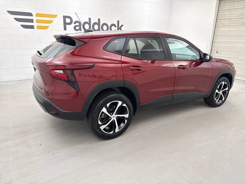 Used 2024 Chevrolet Trax RS FWD image 5