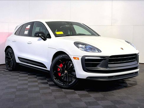 Certified 2022 Porsche Macan GTS AWD/4WD image 9