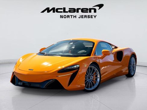 New 2026 McLaren Artura RWD image 1