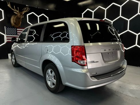 Used 2012 Dodge Grand Caravan SXT FWD image 10