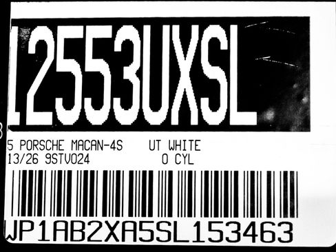 Certified 2025 Porsche Macan 4S Electric image 30