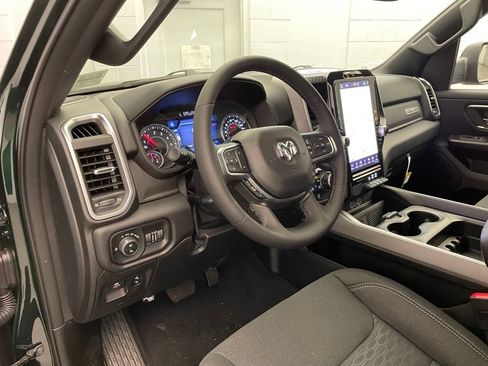 New 2026 RAM 1500 4x4 Crew Cab image 17