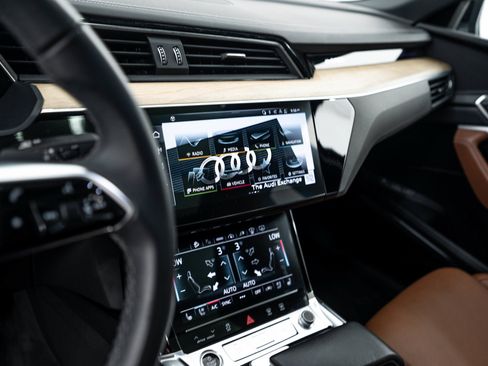 Certified 2024 Audi Q8 e-tron Prestige w/ Prestige Package AWD/4WD image 14