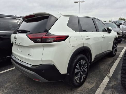 Used 2023 Nissan Rogue SV FWD image 7