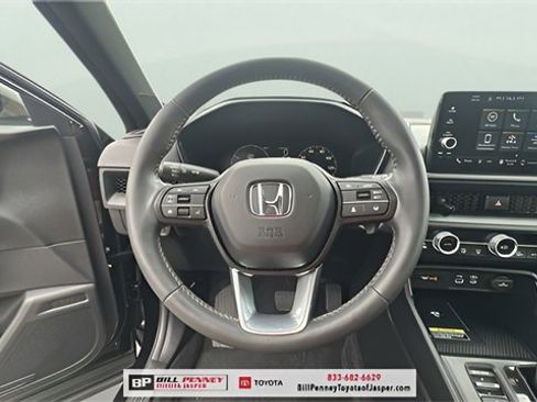 Used 2025 Honda CR-V Sport-L image 11