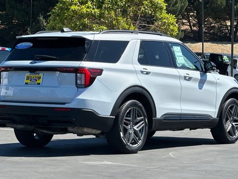 Certified 2026 Ford Explorer ST-Line w/ ST-Line Street Pack AWD/4WD image 5