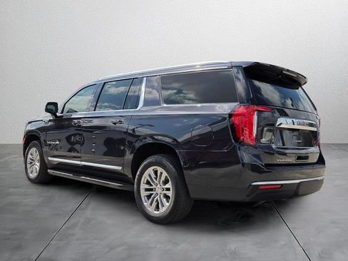 Used 2023 GMC Yukon XL SLT w/ SLT Premium Package RWD image 3