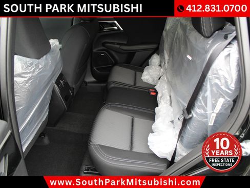 New 2026 Mitsubishi Outlander ES image 13